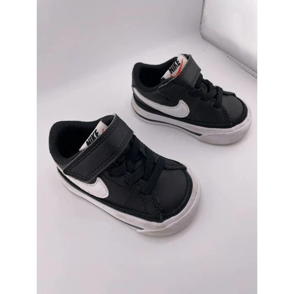 Nike Sneakers Toddler Size 2.5 Black Shoes